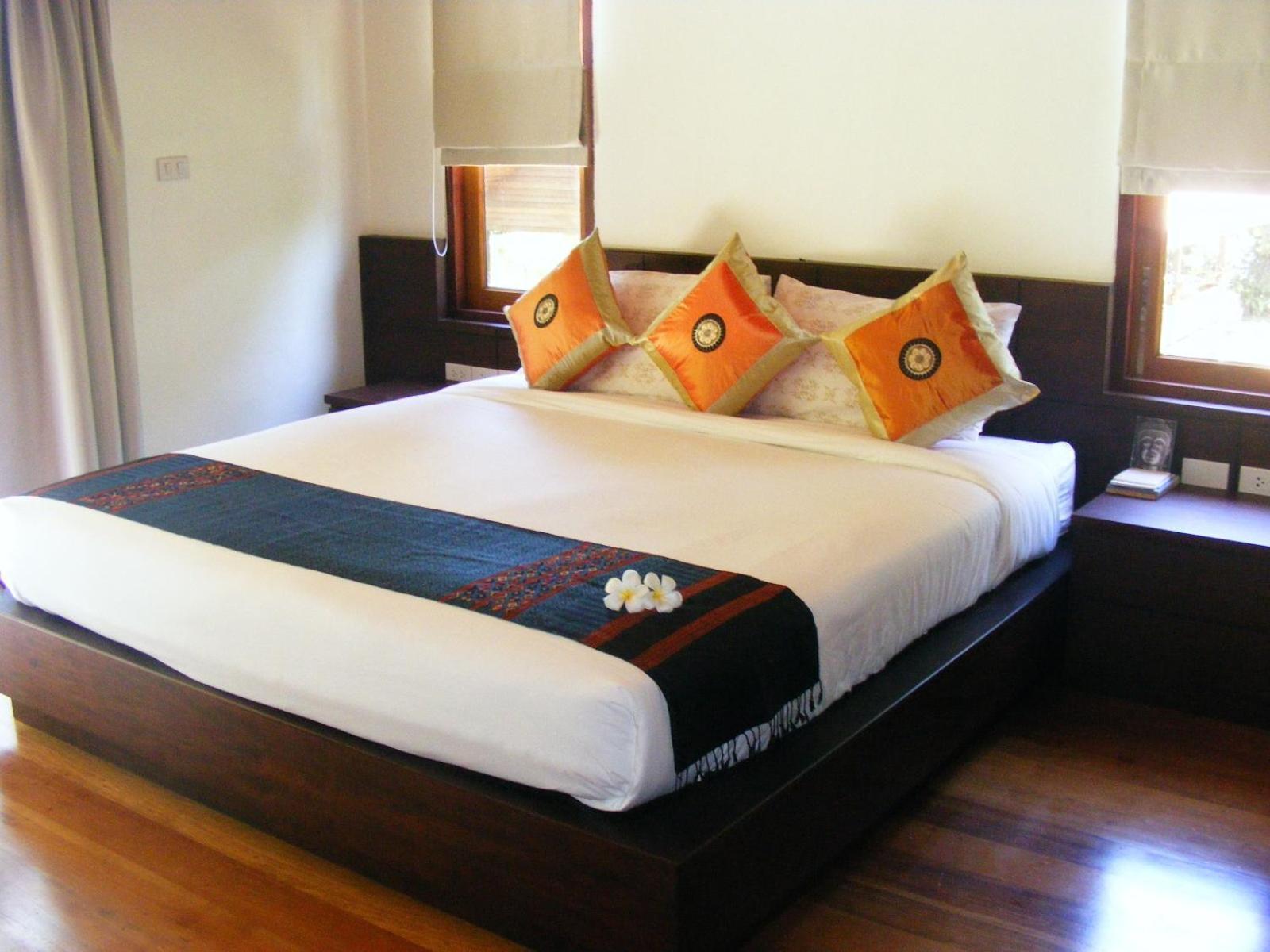 Baan Banyan Villa, Wood House Short Walk To Mae Nam Beach Exterior photo